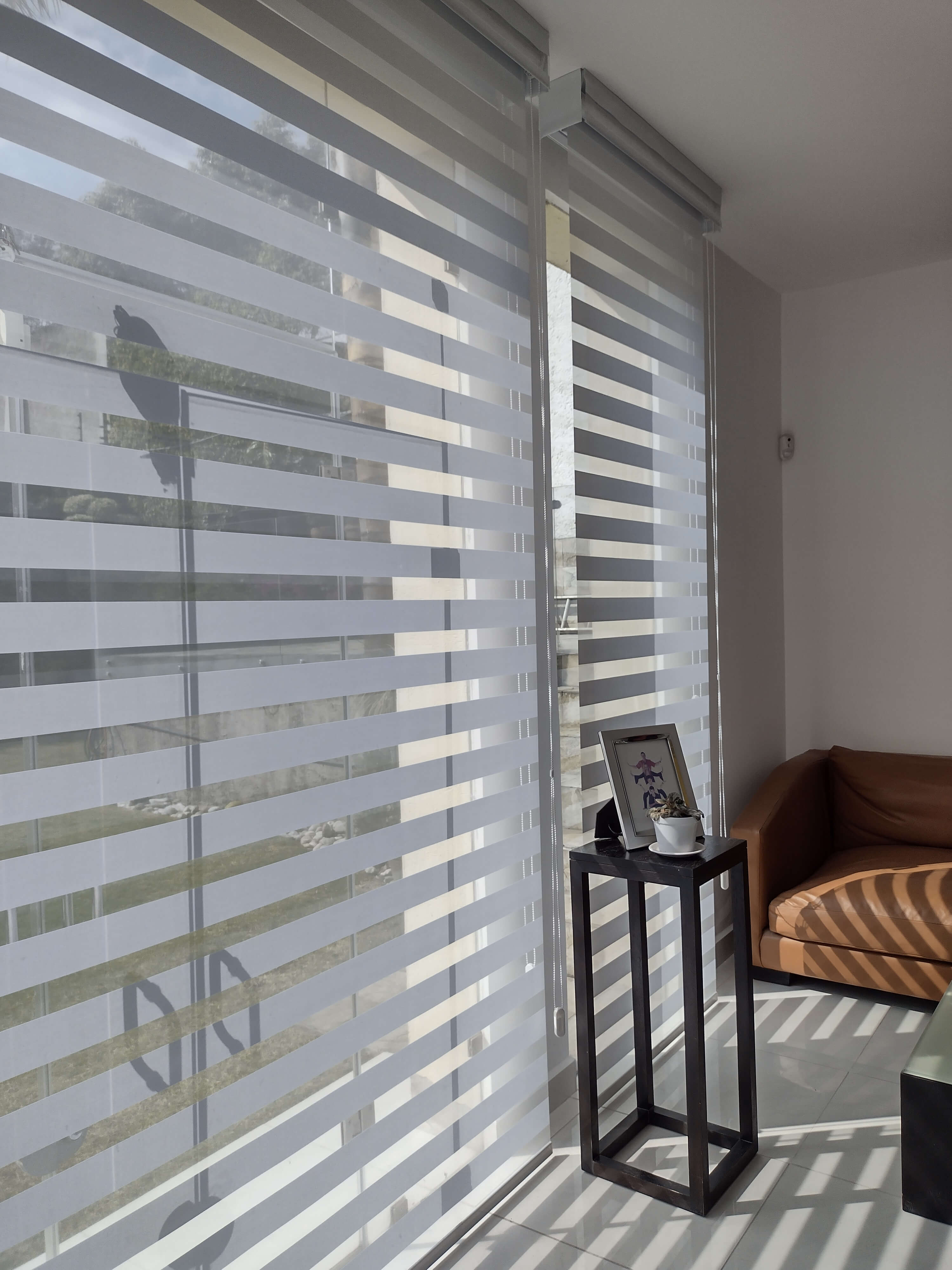 Sheer Elegance — Cortinas enrollables de alta calidad